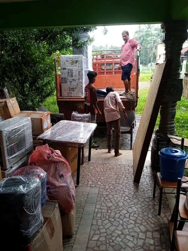 Professional packing service for household items in Kochi